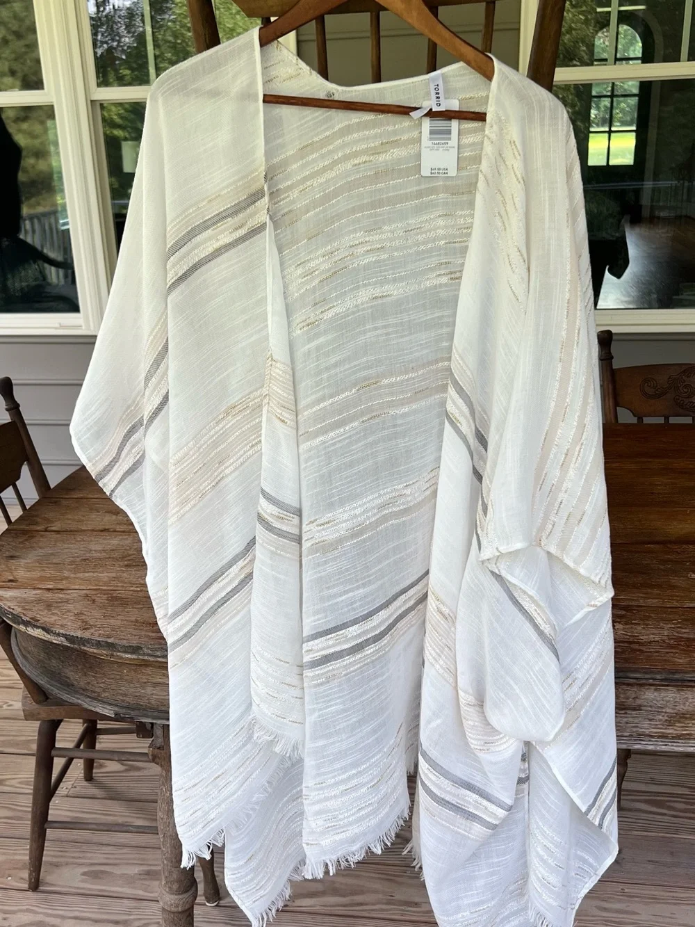 Torrid Ivory Gold Metallic Lurex Textured Stripe Fringe Ruana OS NWT Flaw Hole